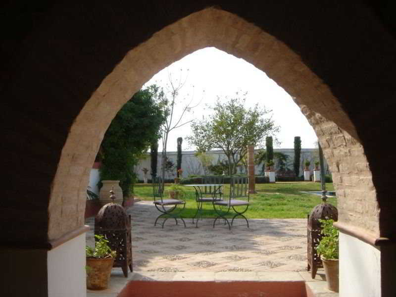Maison d'hôtes Hacienda De Oran à Utrera Extérieur photo